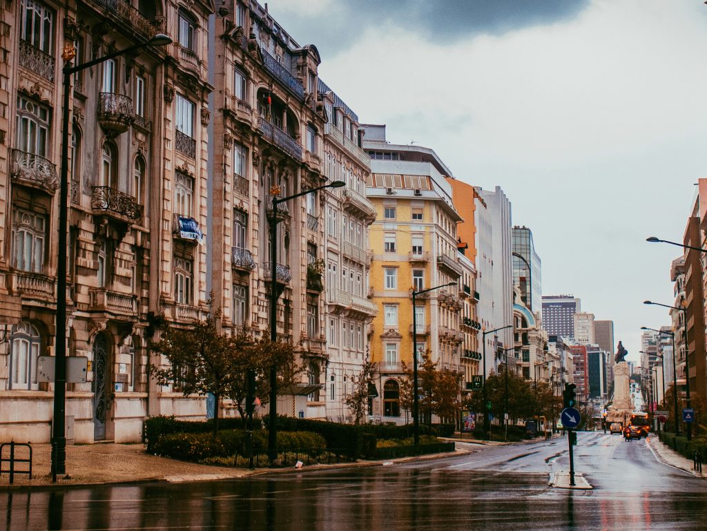 Lisbon streets, Rain is back to Portugal