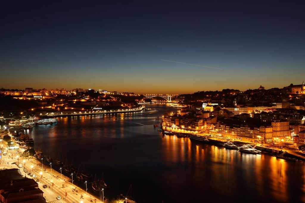Douro River at night in Porto, location where you can watch fireworks of São João in Porto 2026 edition